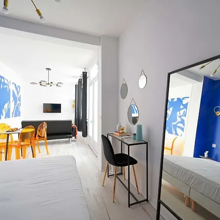 Modern Large Studio Apartment For 3 Parijs Buitenkant foto