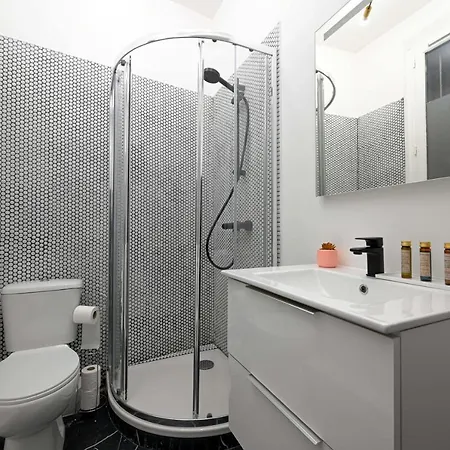 Modern Large Studio Apartment For 3 Parijs Buitenkant foto